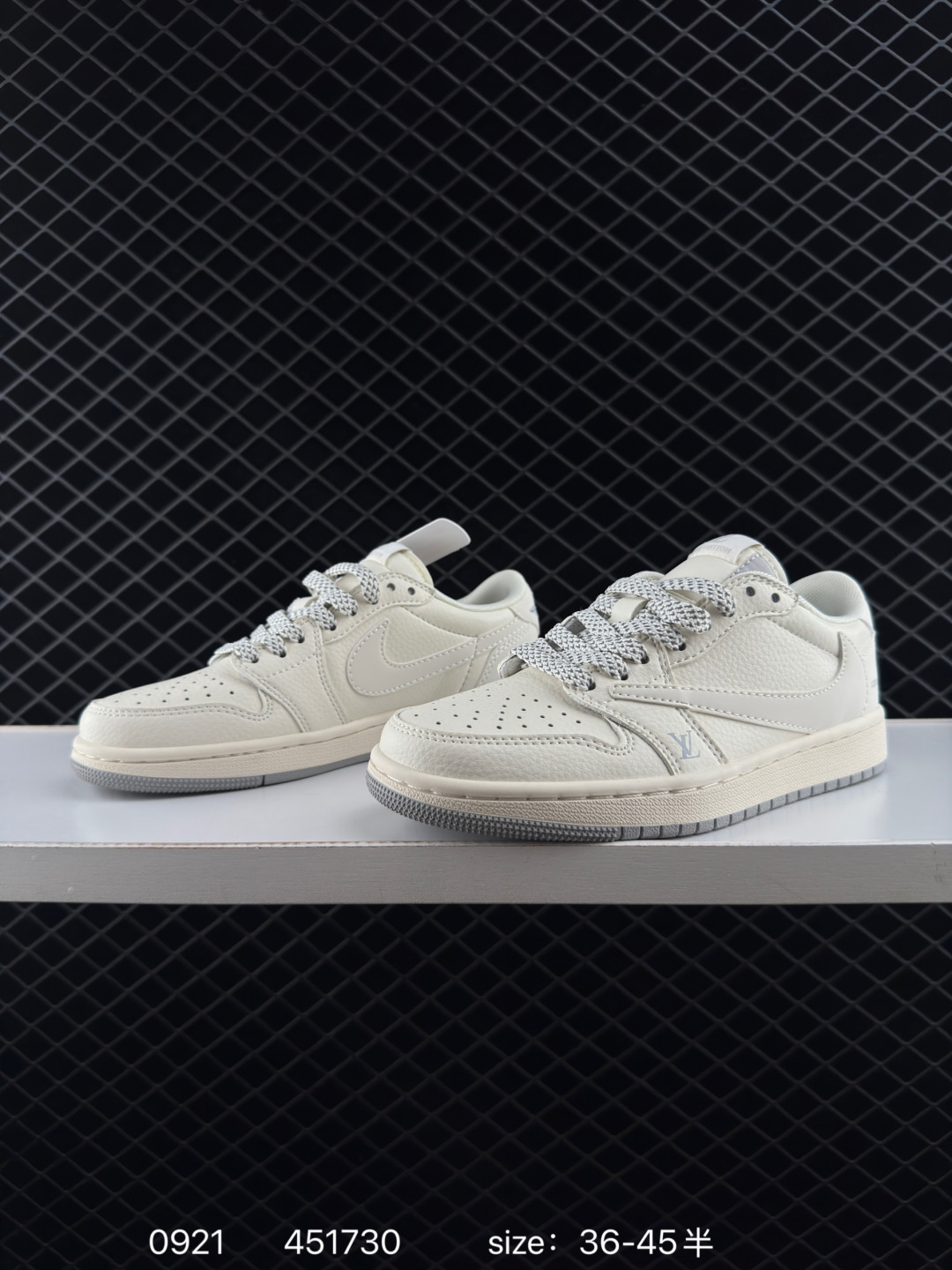 Nike Air Jordan 1 x Travis Scott